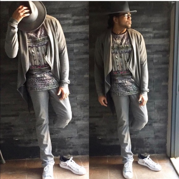 Meet your Posher, Cleveland - Picture 1 of 3